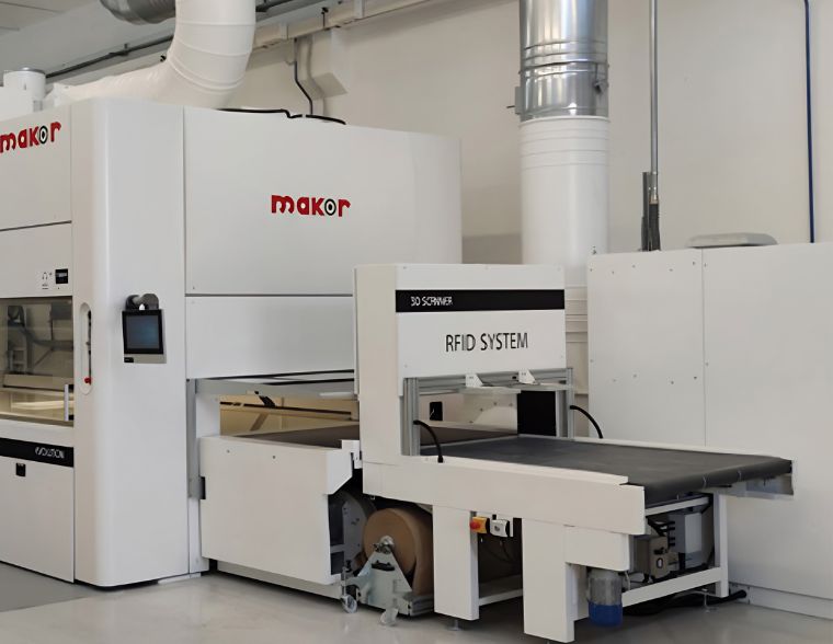 MAKOR sprayline for painted cabinet doors and furniture panels